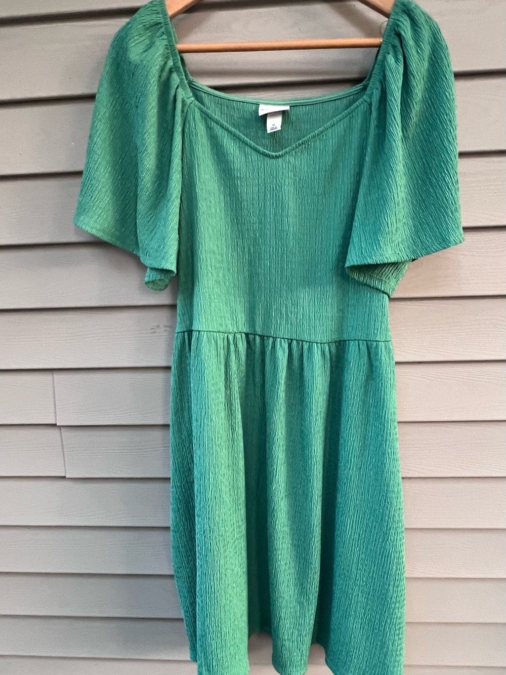 Ava & Viv Green Textured Puff-Sleeve Midi Green Dress
